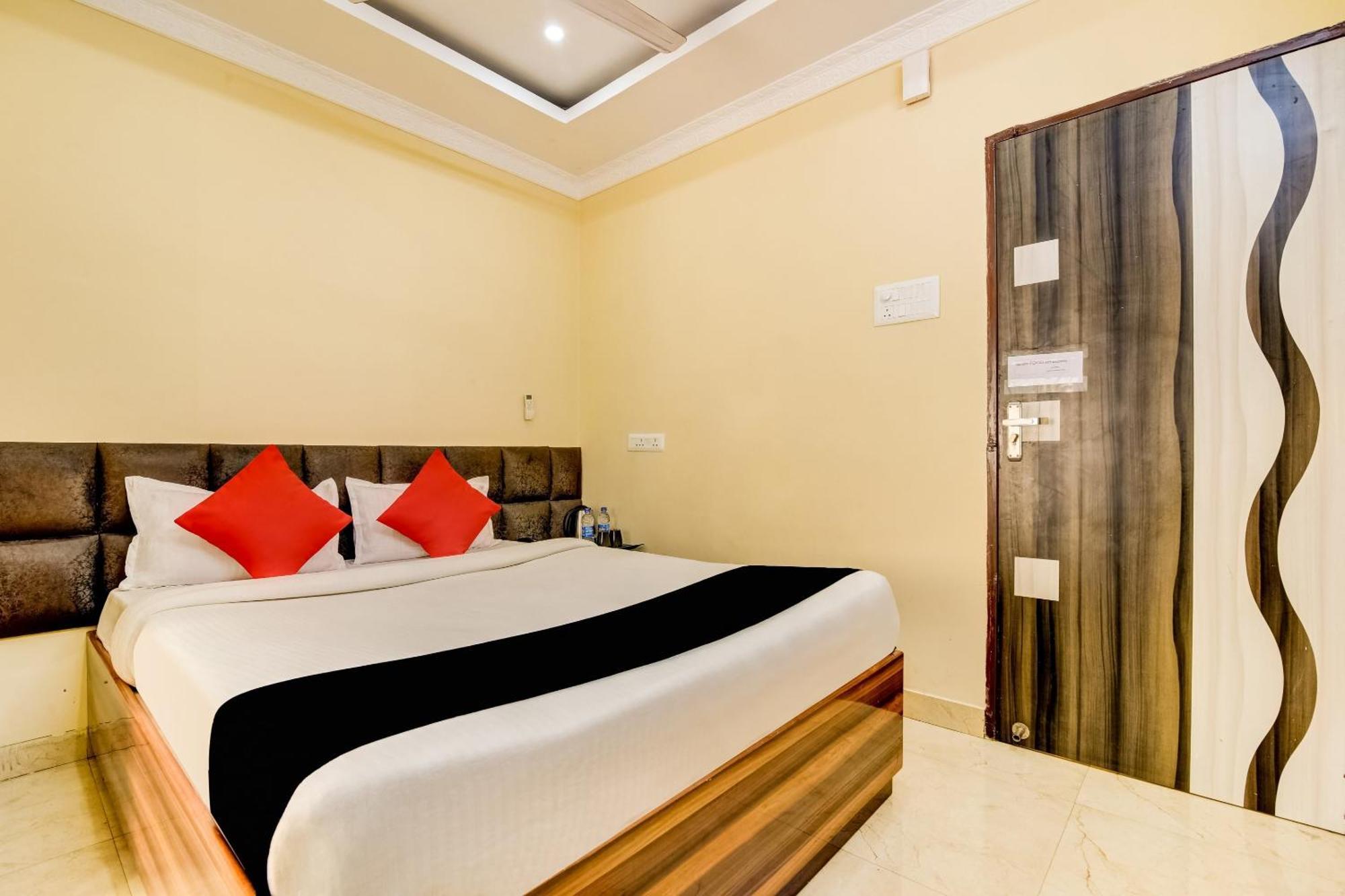 Capital O Good Luck Residency Hotel Dispur Exterior foto